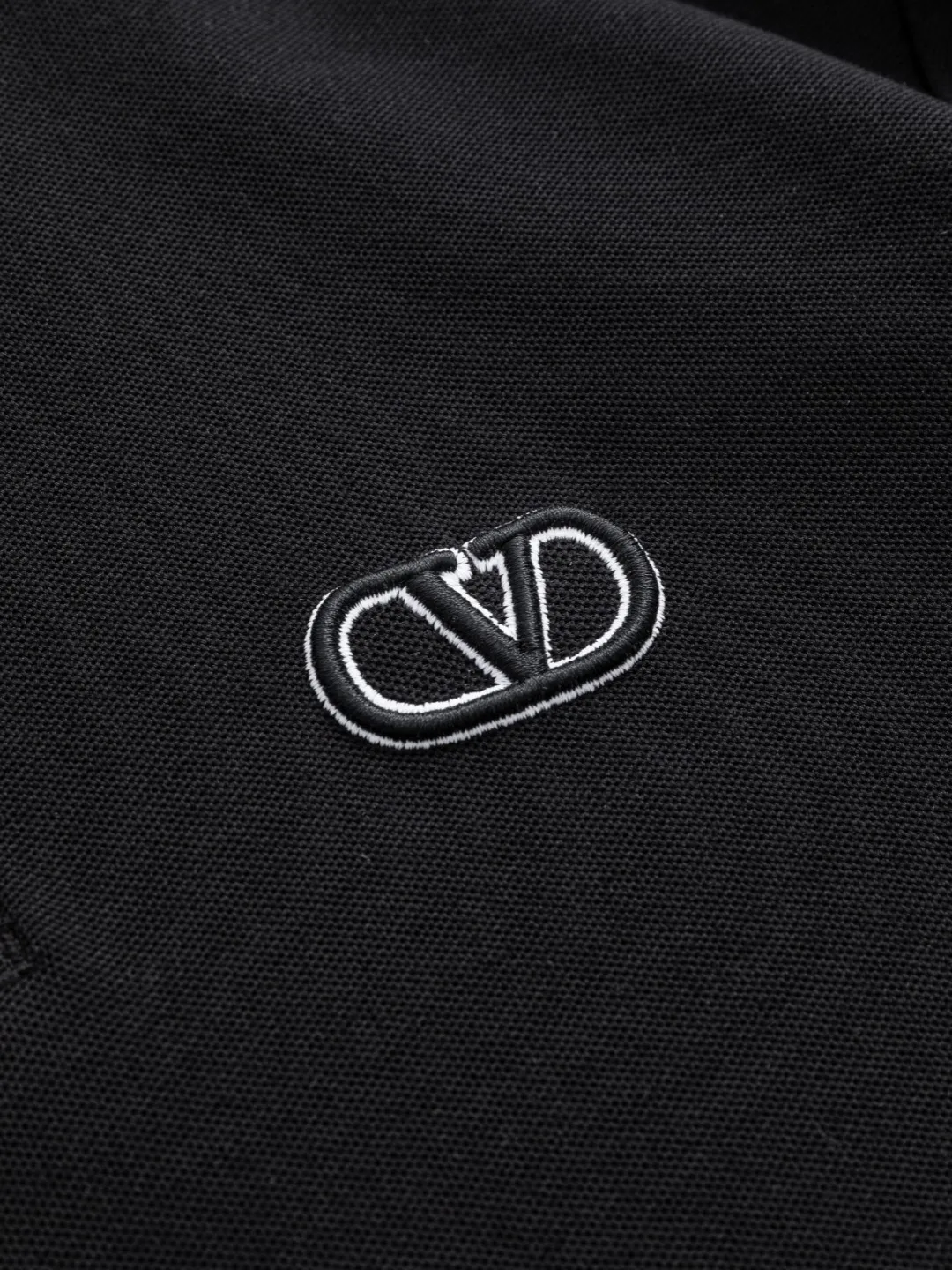 P100✨🔥 [VALENTINO] 2026FW short-sleeved lapel polo shirt Color: Black White Size: S-XXL